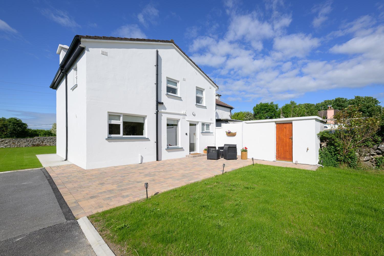 5 Bedroom Haven, On The Wild Atlantic Way *